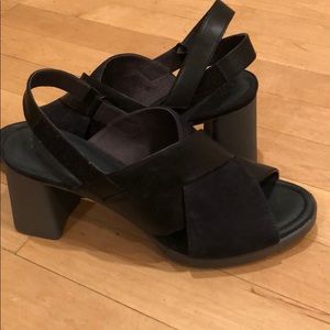 CAMPER DRESS SANDALS